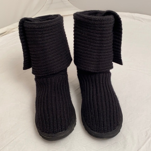 Ugg Classic Cardi knit sweater boots in black 8 - Picture 1 of 10